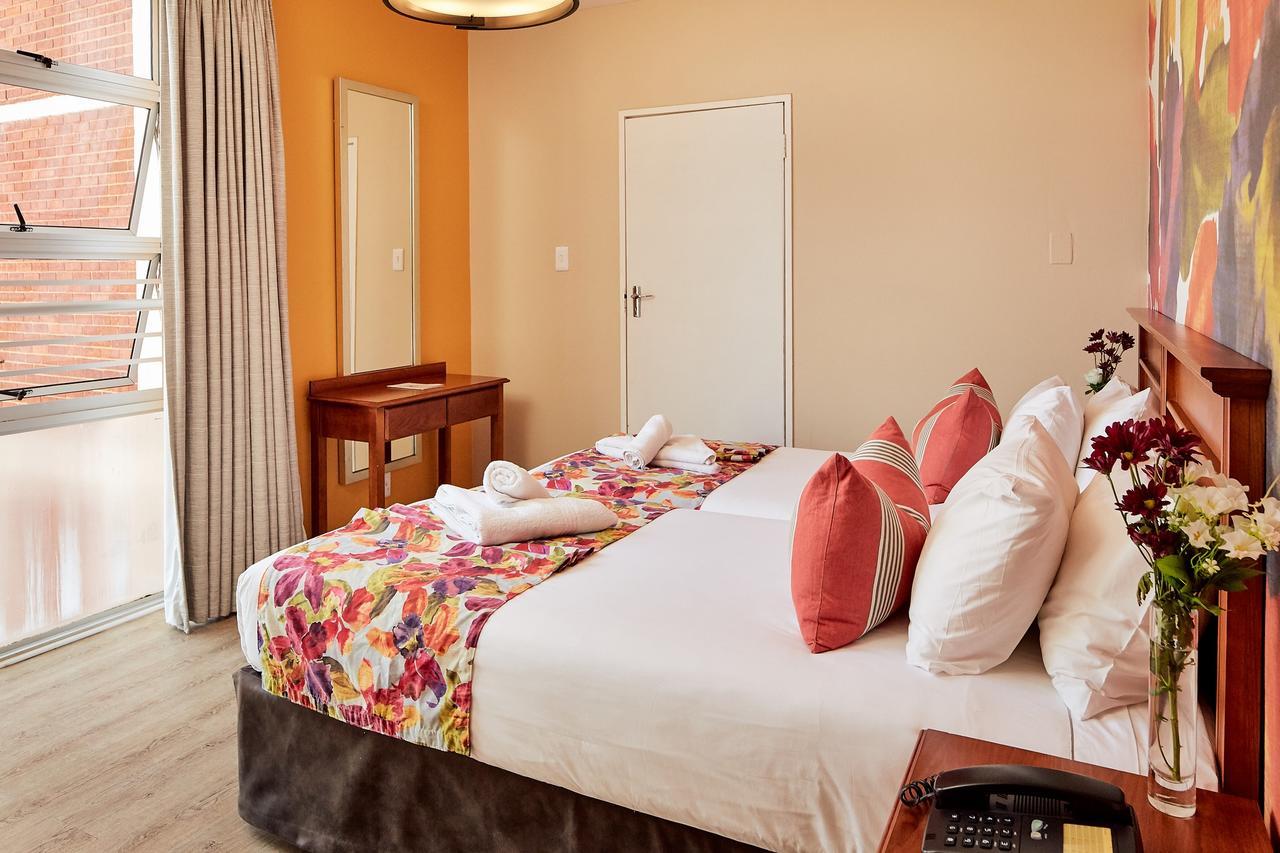 First Group Oceanic Hotel Durban Buitenkant foto