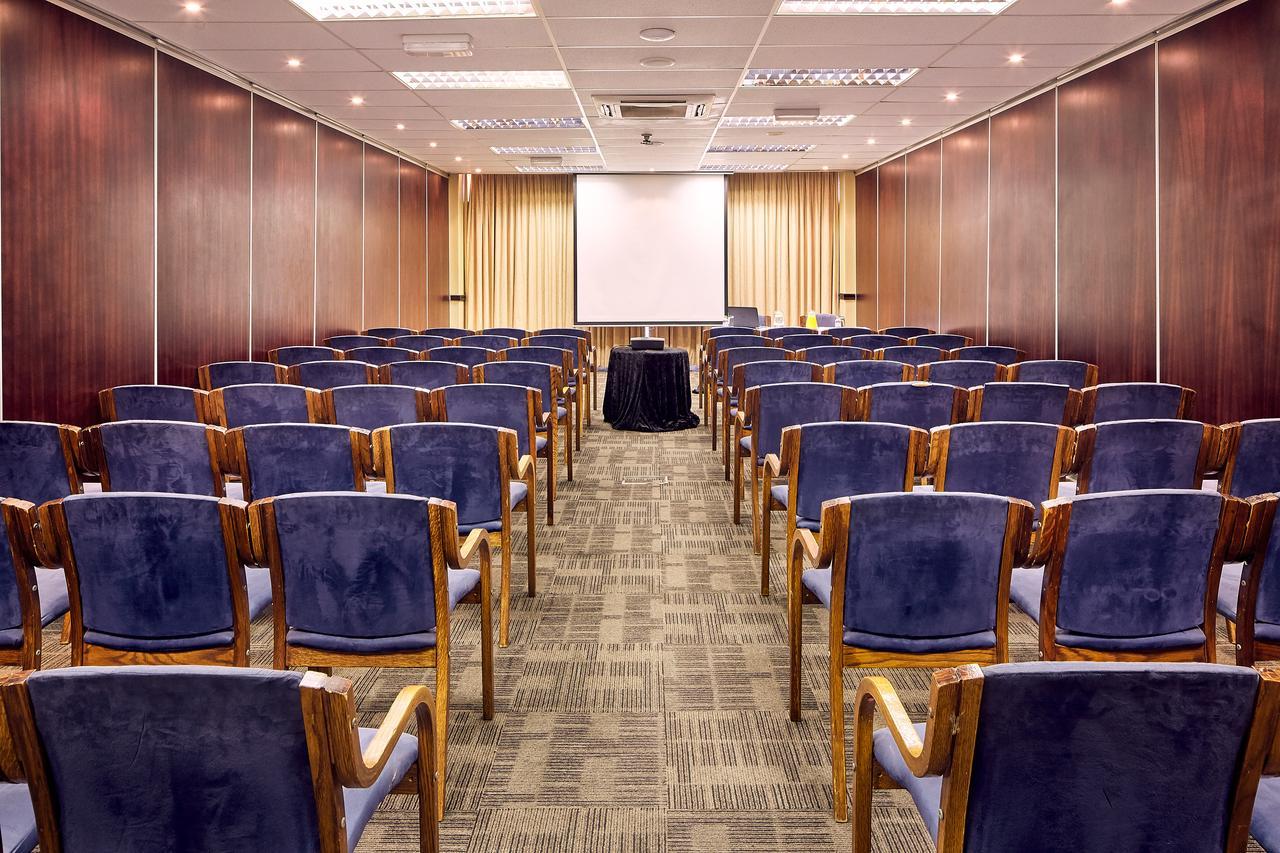 First Group Oceanic Hotel Durban Buitenkant foto